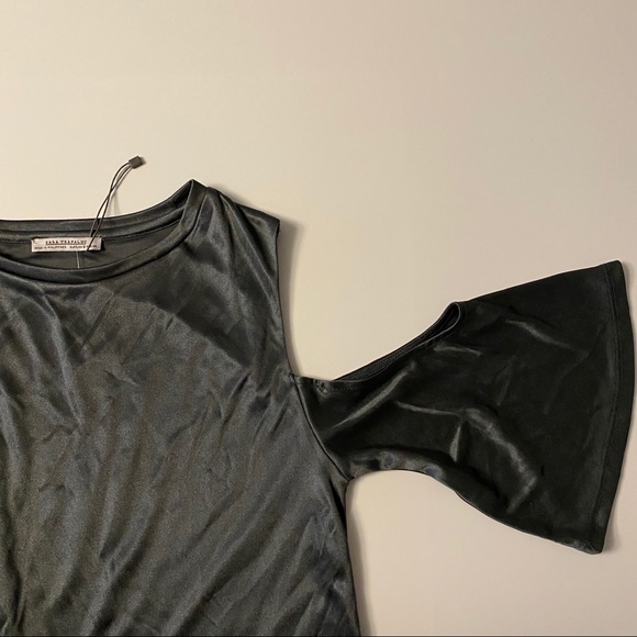 NWOT Zara Trafaluc dress w/cut out shoulders SZ S - Picture 4 of 4